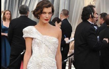 Οι σταρ ντύνονται νύφες γιατί έτσι τους αρέσει